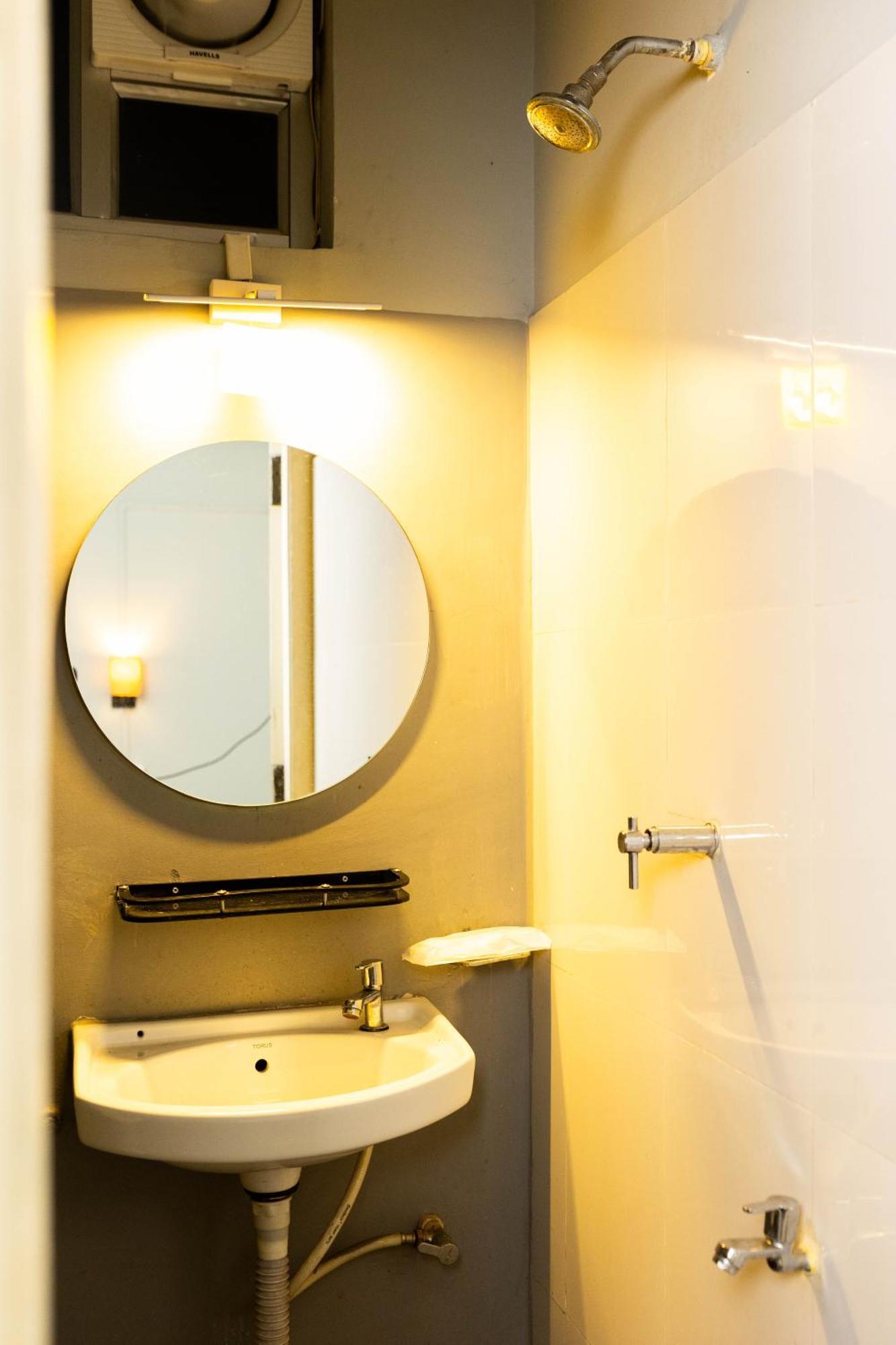 Kairos Inn Dimāpur Kültér fotó